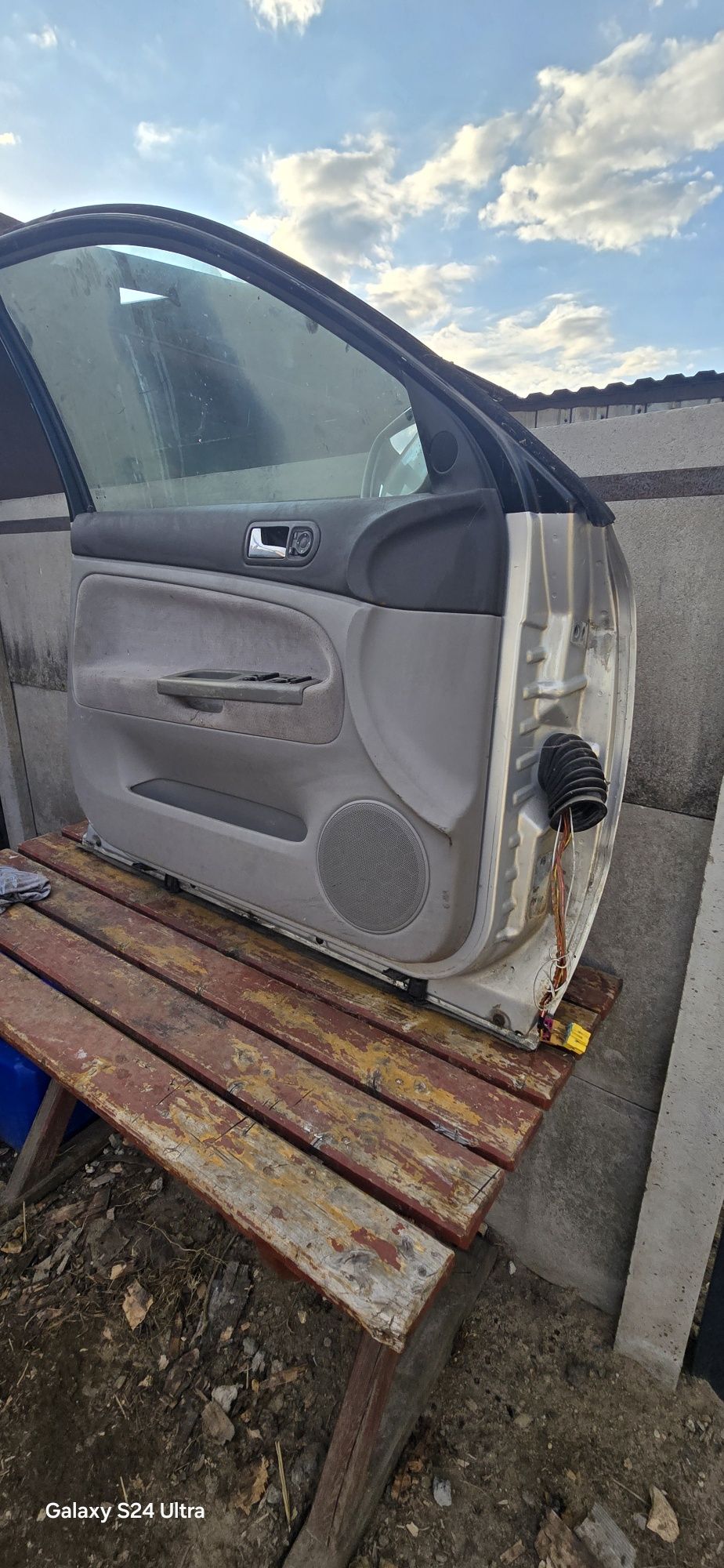 Drzwi vw Passat b5 sedan   prawe  lewe kpl