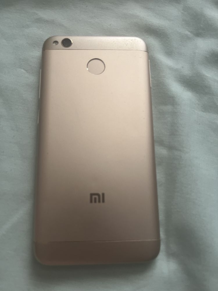 Xiaomi Redmi 4X 3/32 черный, в золотом 2/16