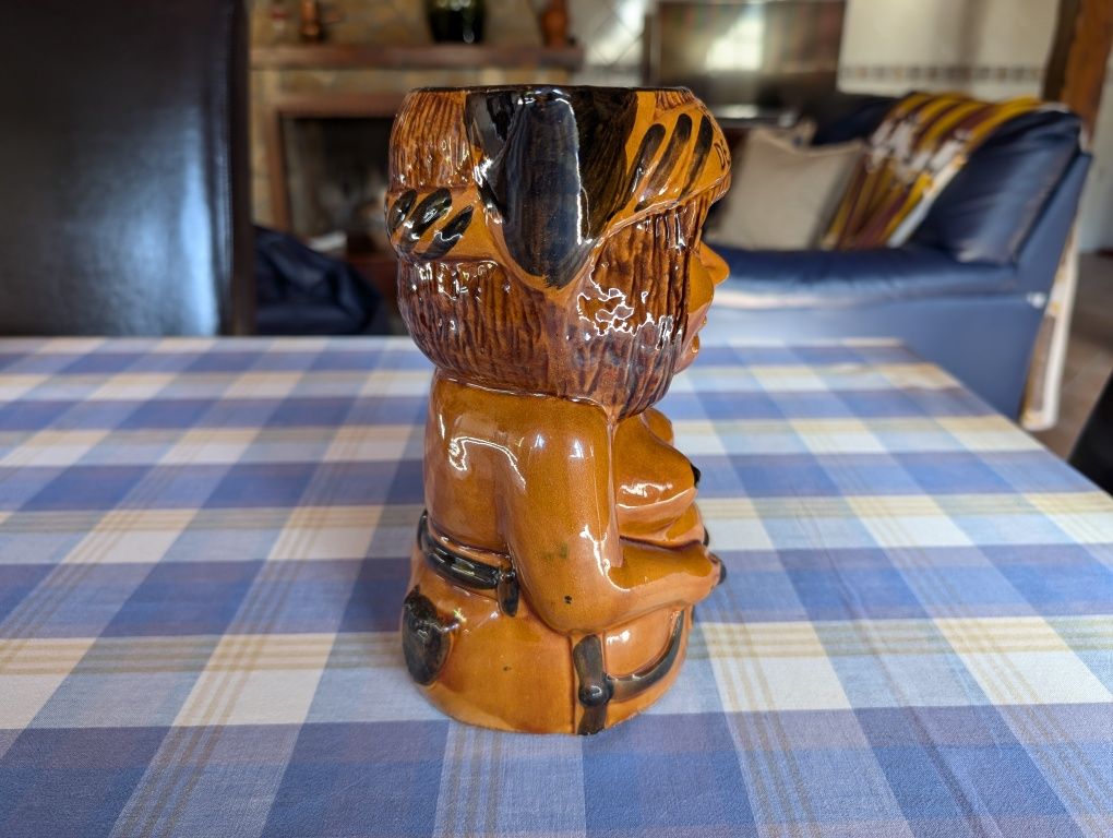 Bilha Jarro "Foi Picada de Enfermeiro"