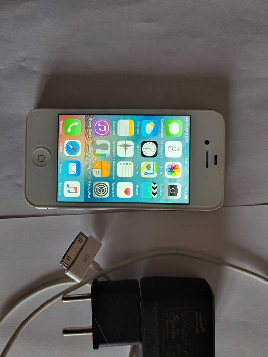 iPhone 4s. 16Gb White б/у.
