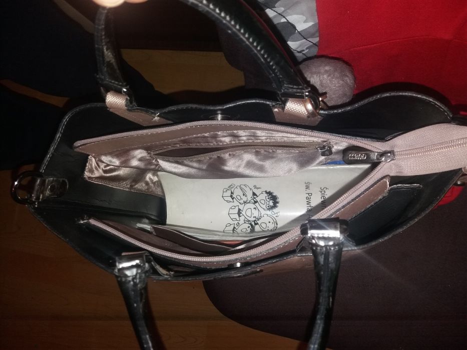 Torebka Guess z paskiem