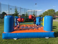 Ring bokserski dmuchaniec rywalizacja