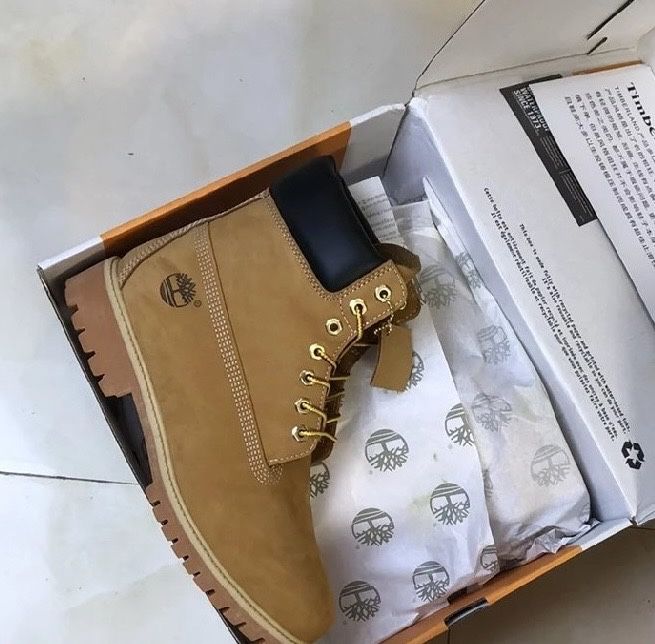 Botas timberland novas com caixa