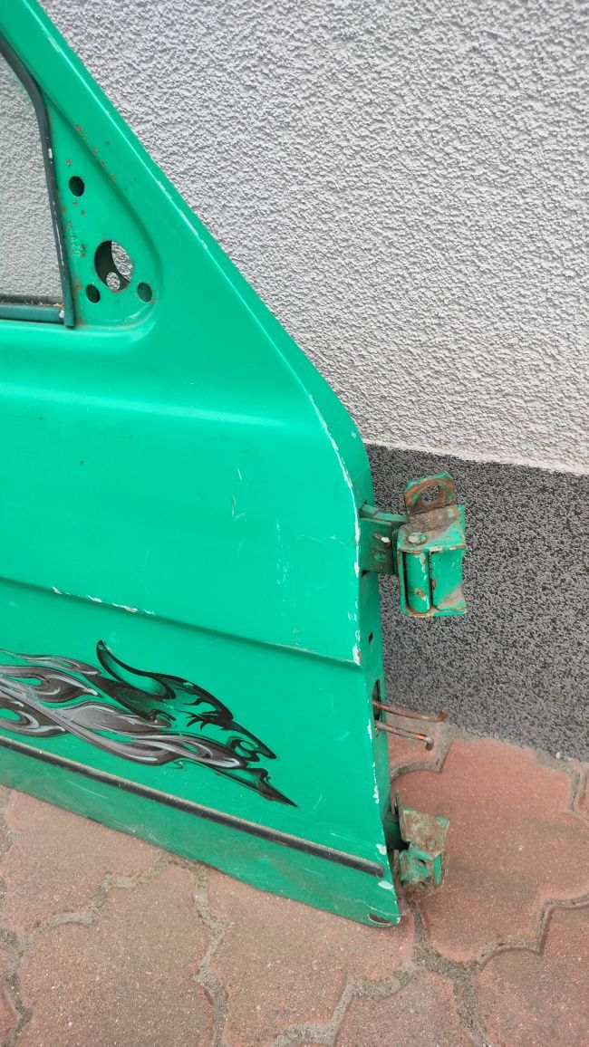Drzwi prawe pasażer fiat 126p FL