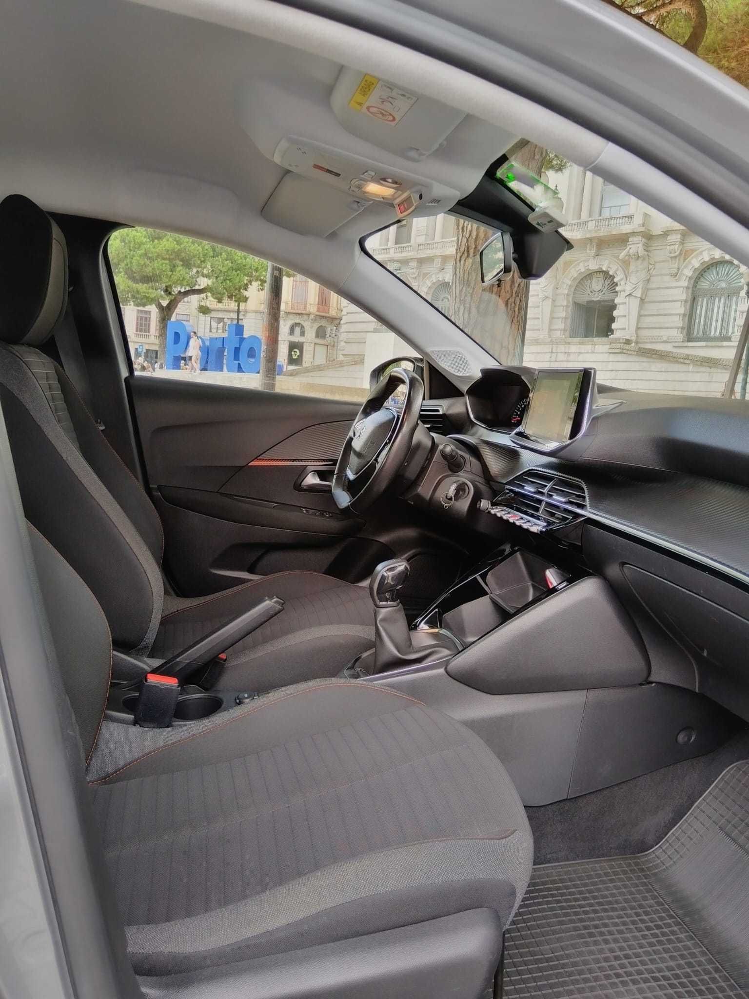 Peugeot 208 - ANO 2020 - Como Novo