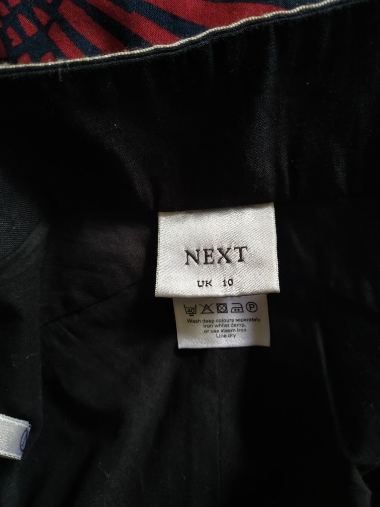 Czarna spódnica Next 10 M w literę A