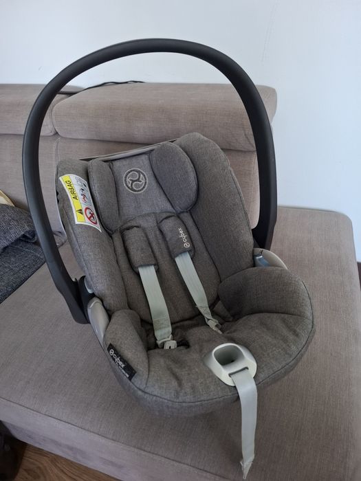 Fotelik cybex cloud z i size + baza obrotowa.