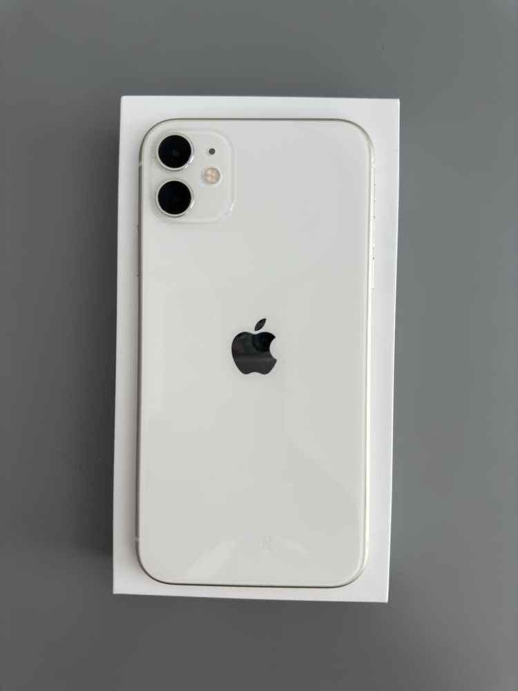 iPhone 11 64 GB silver