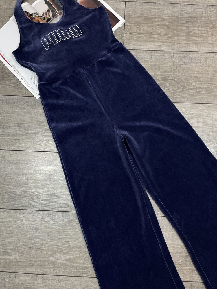 Новий велюровий комбінезон puma  icons 2.0 fashion jumpsuit in navy