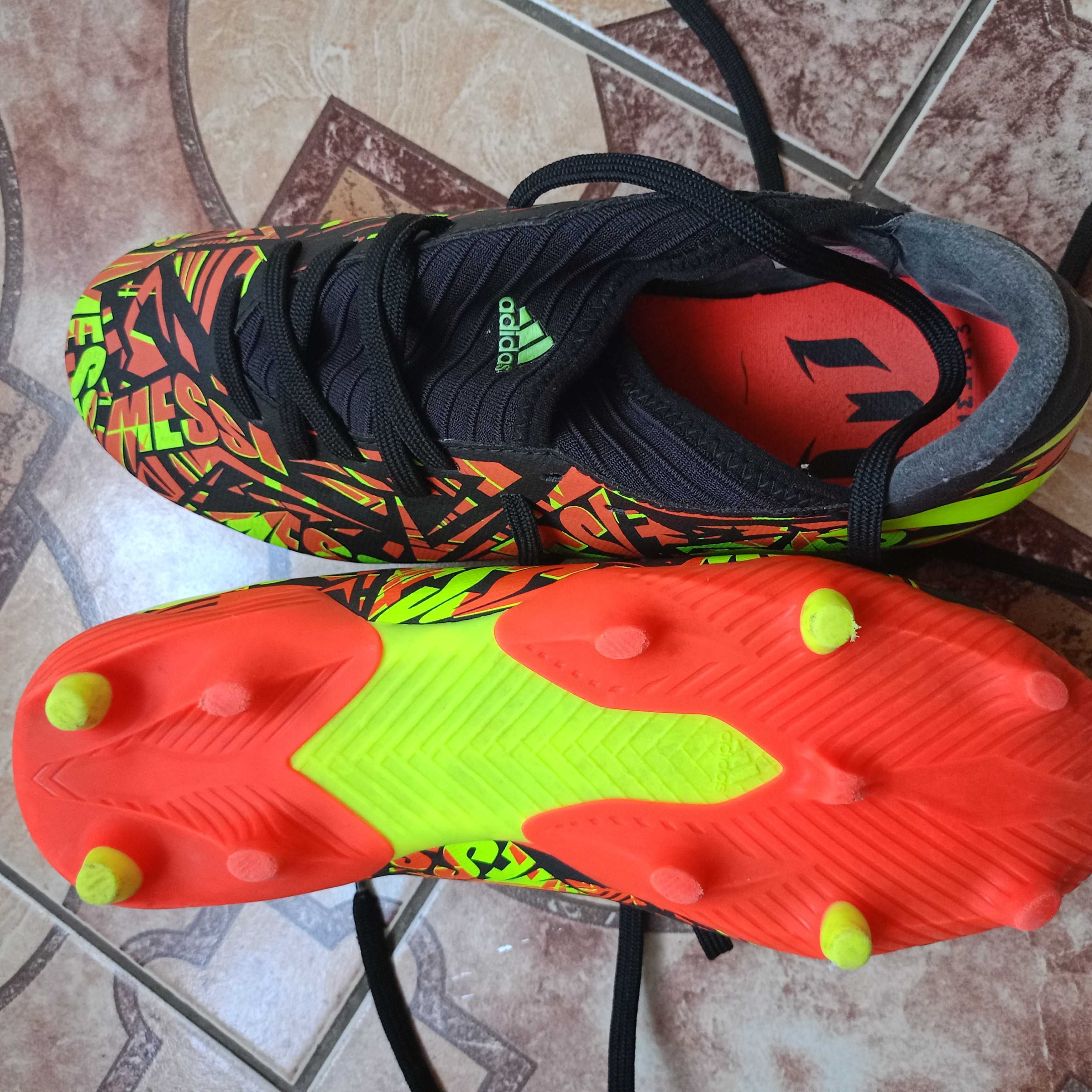 Бутси футбольні adidas