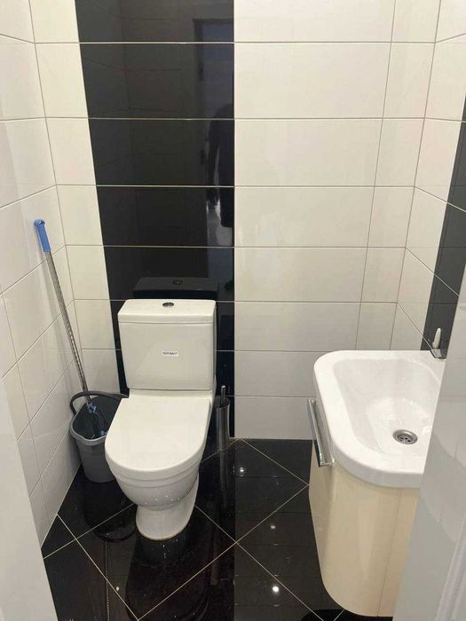 Продам 2-рівневу 2-кімнатну квартиру 90 м² з дизайнерским ремонтом