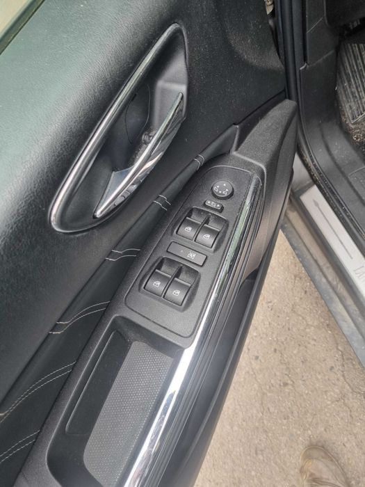 Czesci z : Lancia Delta 2.0mj 165km manual