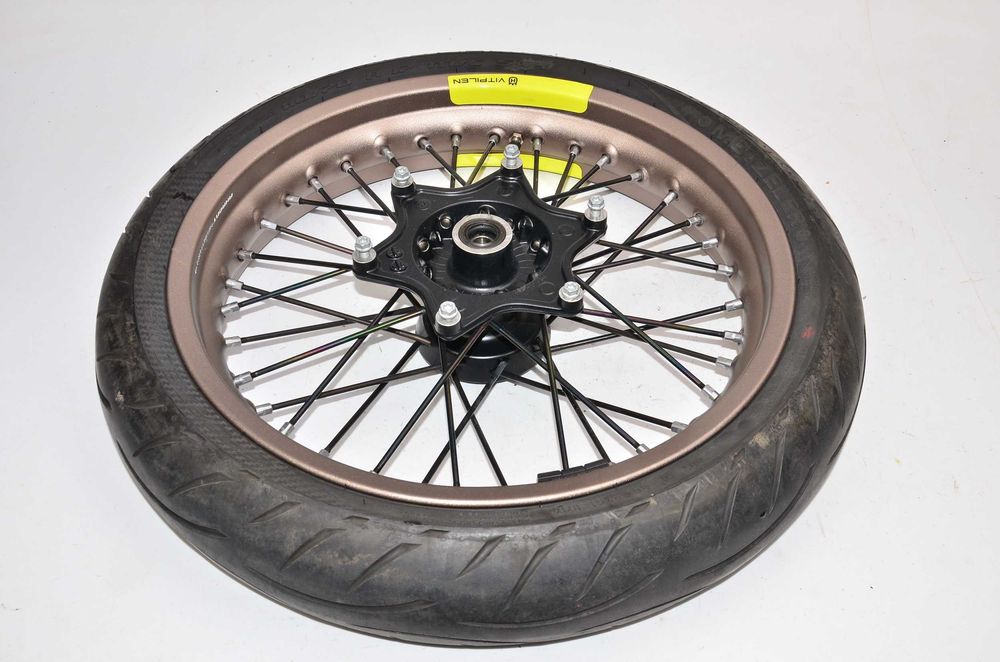 Husqvarna Vitpilen Svartpilen 401 części felga zegary półka tłumik set