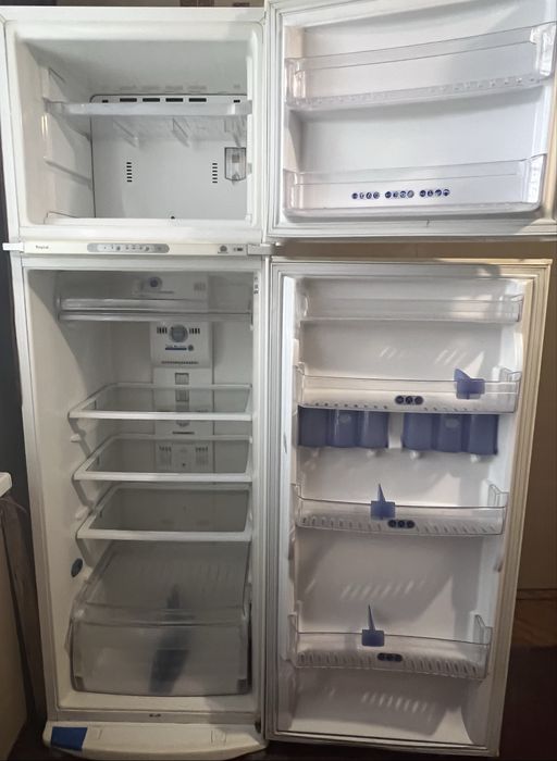 Холодильник Whirpool б505