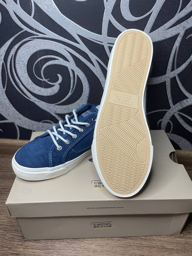 Кеди Camel Active, розмір 39.