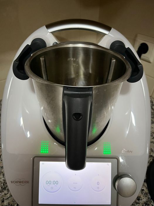 Bimby TM6 — com descascador e mandolina!