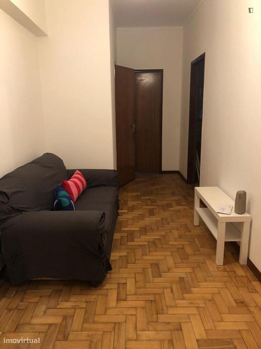 Quarto - localizado em Sé de Braga e São Lázaro Braga