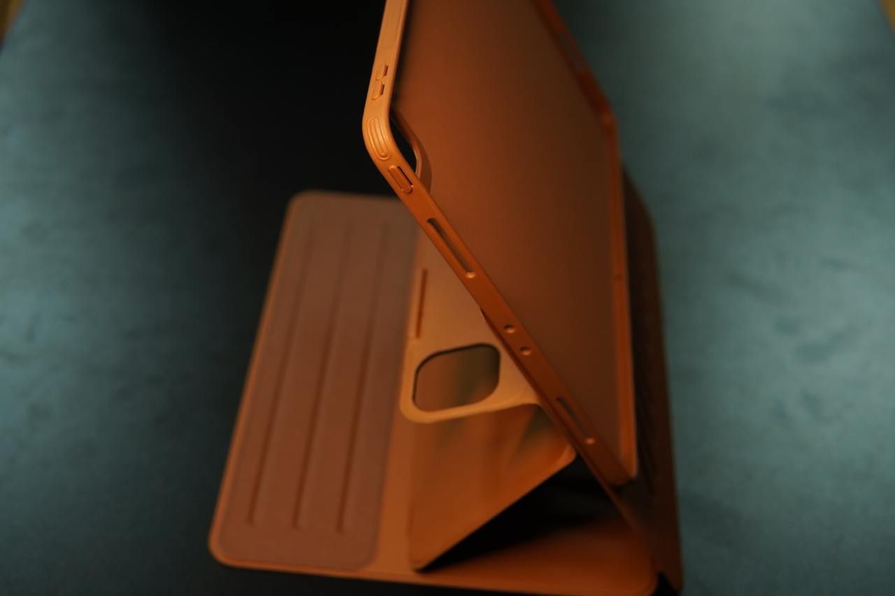 ESR Shift Magnetic (коричневий) для iPad Pro 12.9” (5/6 покоління