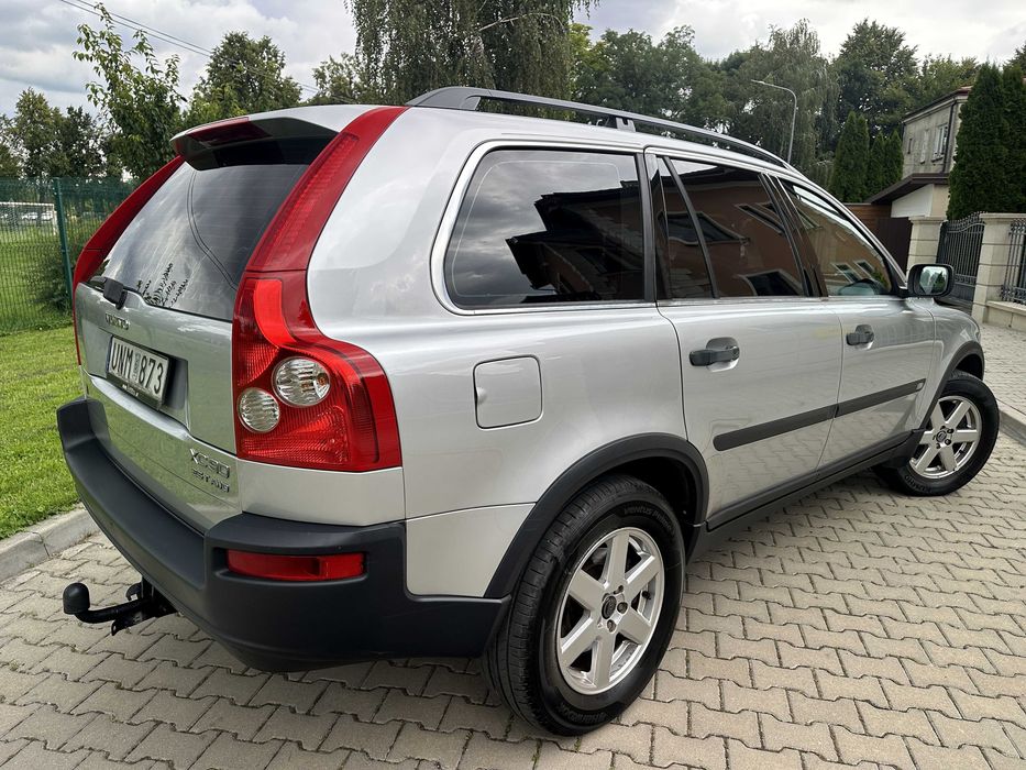 VOLVO XC90 2.5T 210PS AWD SUMMUM Skóra Tempomat 7os Hak 17" ZADBANY !