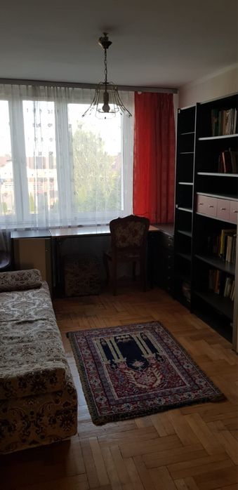 Wynajmę pokój dla dziewczyny (mieszkanie 65m2) przy III LO