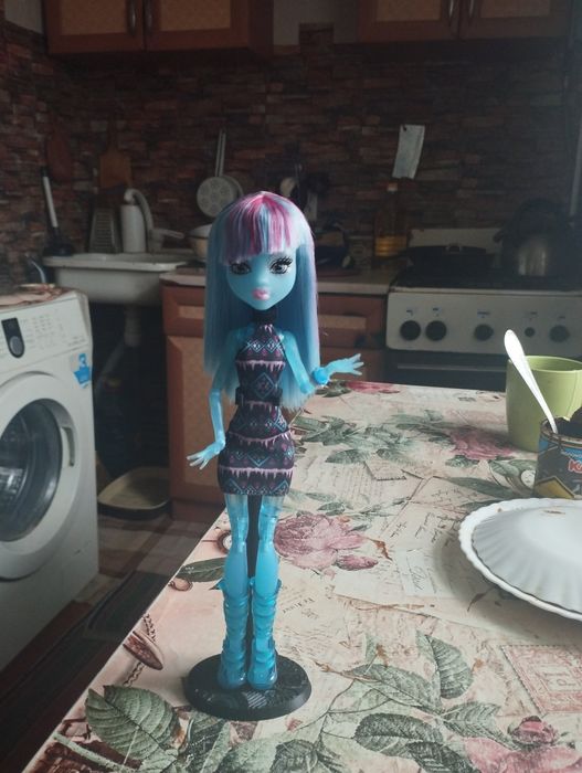 Кукла монстр хай