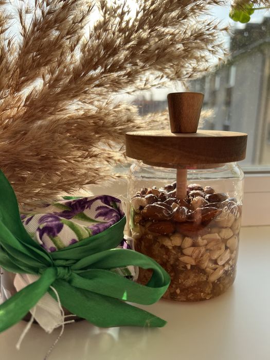 Продам домашній мед (бджілки у Київській області) 70 літрів
