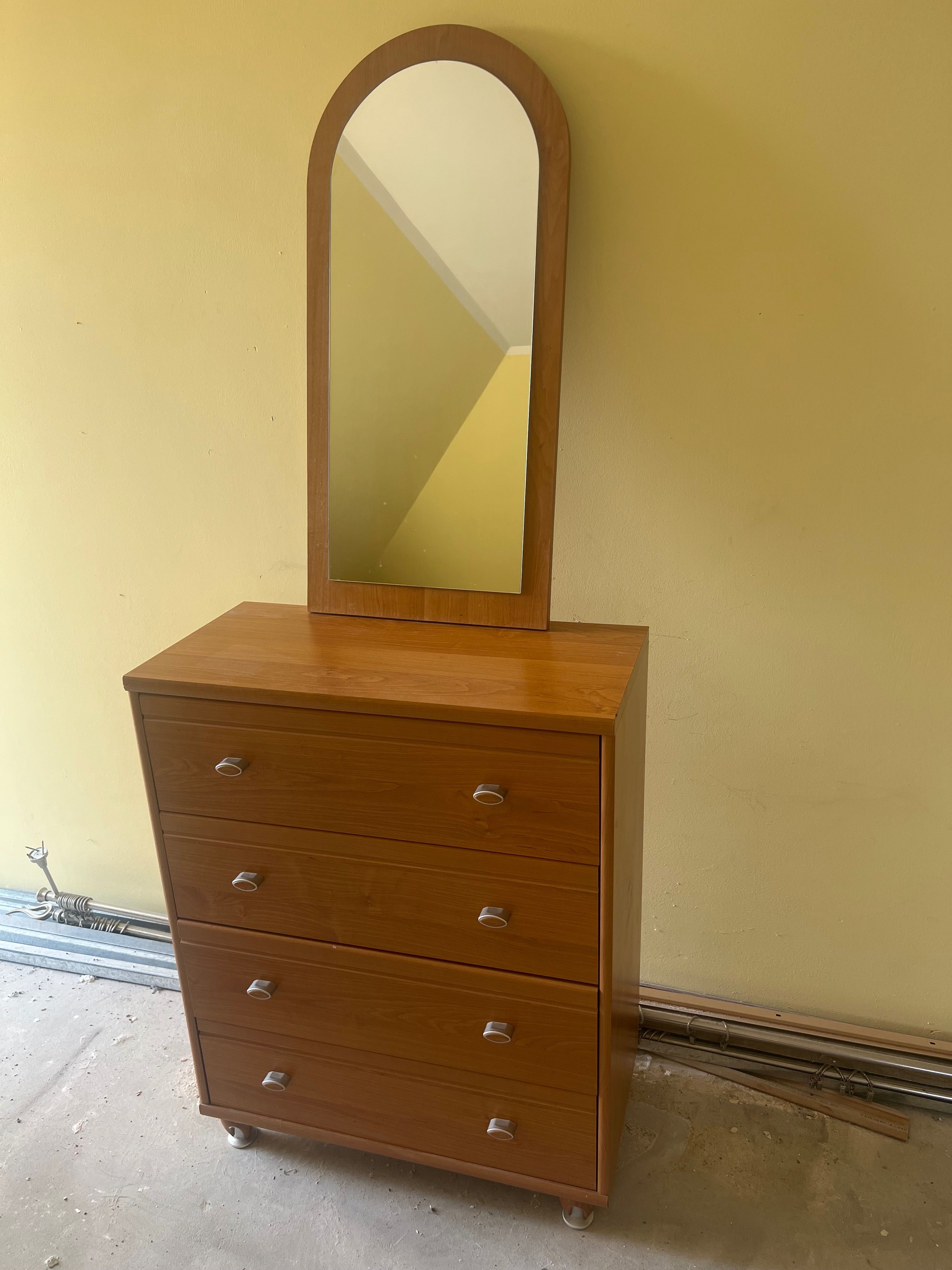 Komoda na ubrania 86x68x33