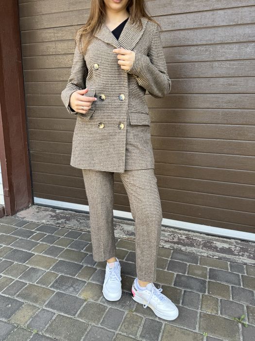 Костюм з вовни