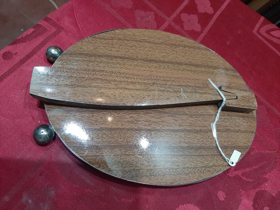 Espelho Oval ornamentado em prata