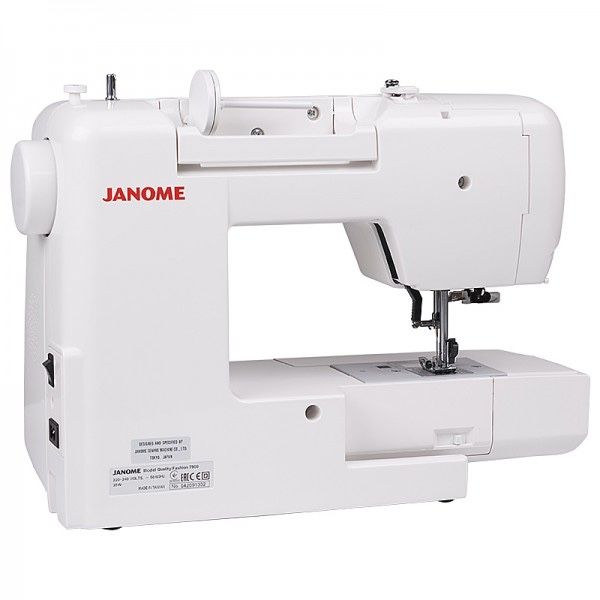 Швейна машинка Janome Quality Fashion 7900 комп'ютерного класу