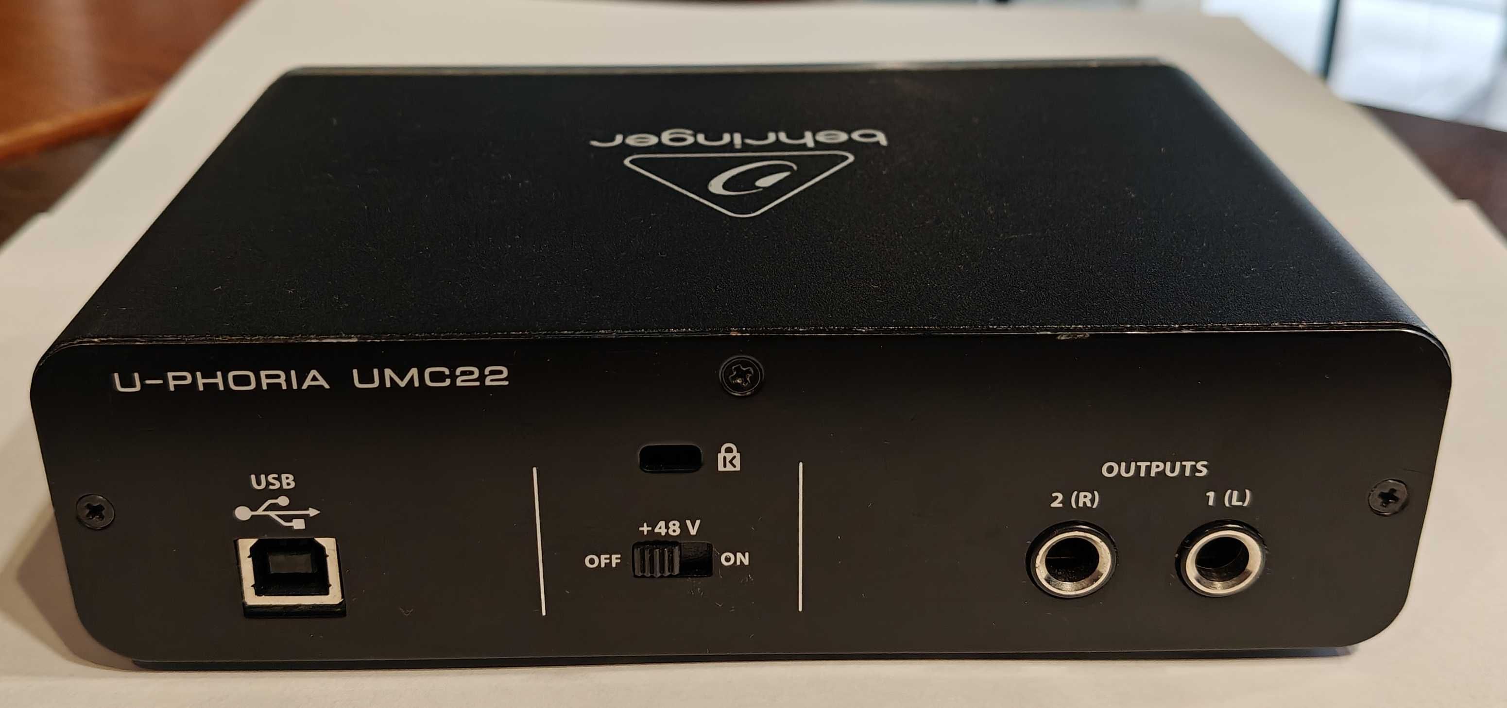 Behringer U-Phoria UMC22/ mikrofon RODE NT1-A/ kable/ stan BDB