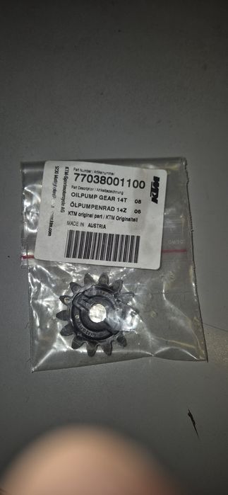 Tryb zebatka pompy oleju Ktm