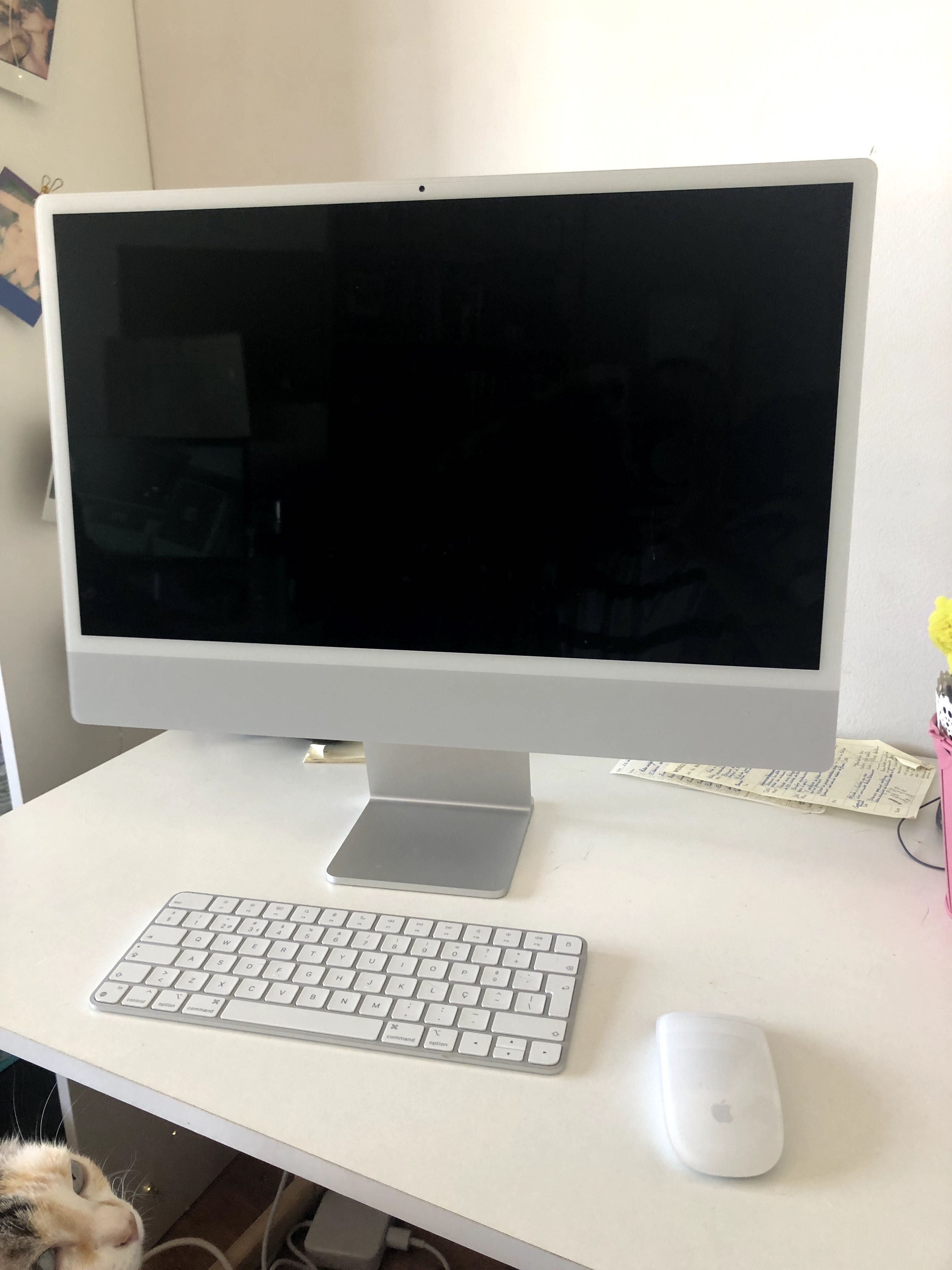IMac Prateado, M3, 8G, 512G SSD, 24' (2023)