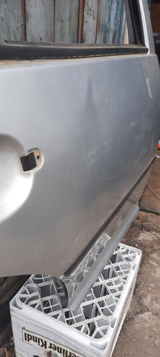 Дверь задняя правая Volkswagen Golf 4 универсал