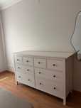 Cómoda HEMNES 8 gavetas - Velatura branca
