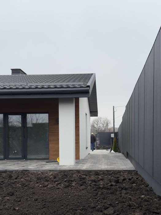 Продається новобудова на Новоолексіївці