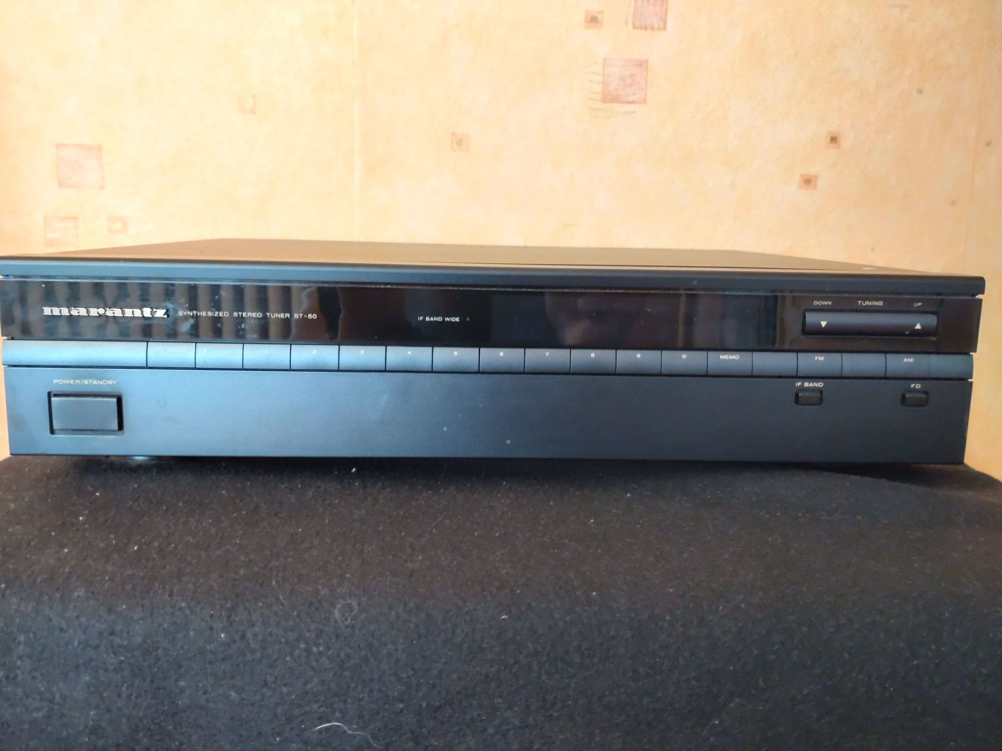 Marantz ST-50 tuner stereo FM/AM.