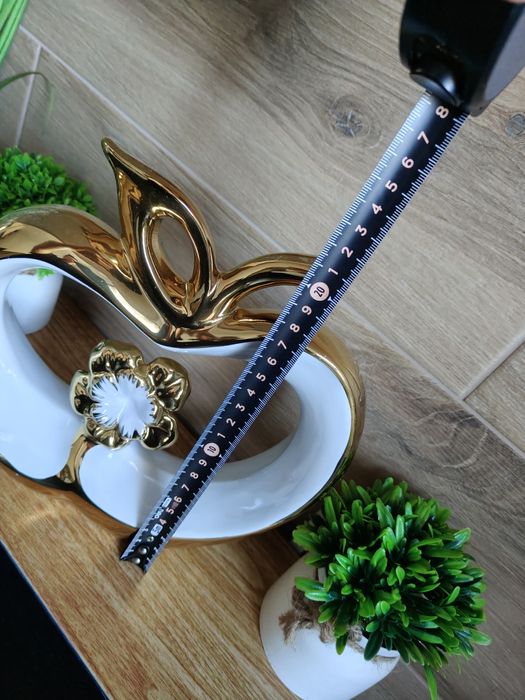 Figurka dekoracyjna piękne biało złote jabłko 21/21cm