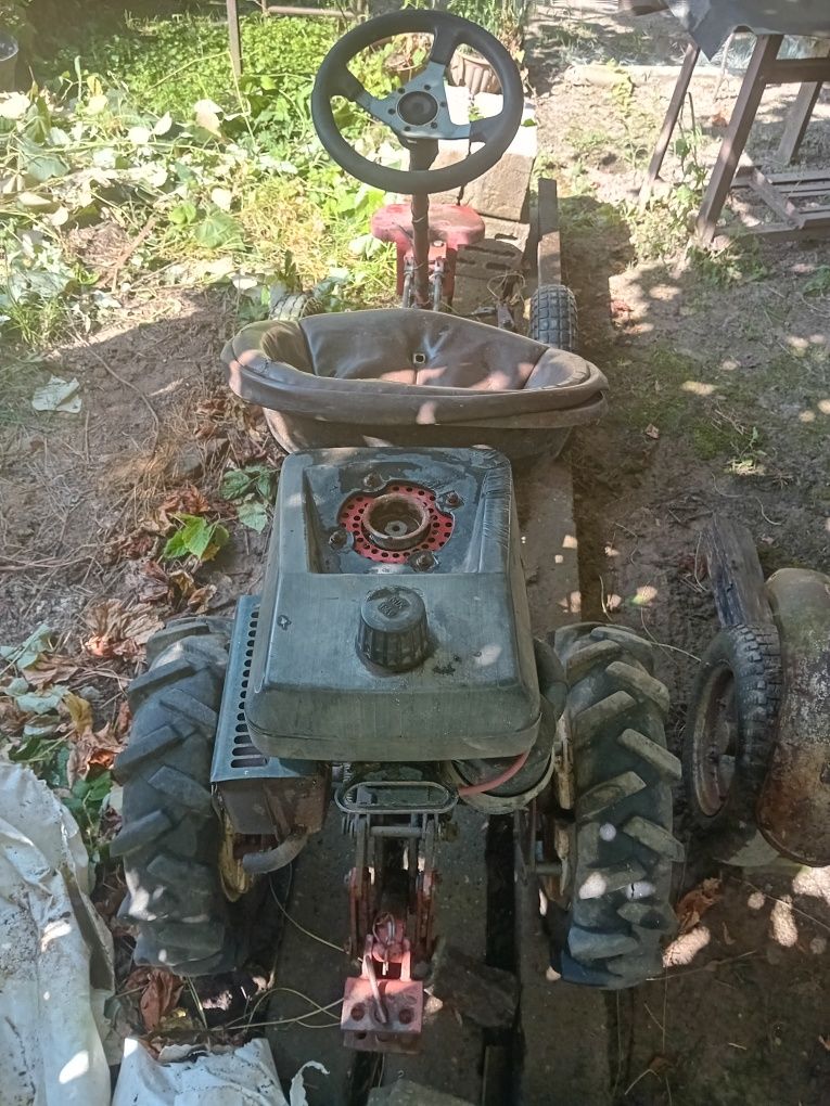 Продам   трактор