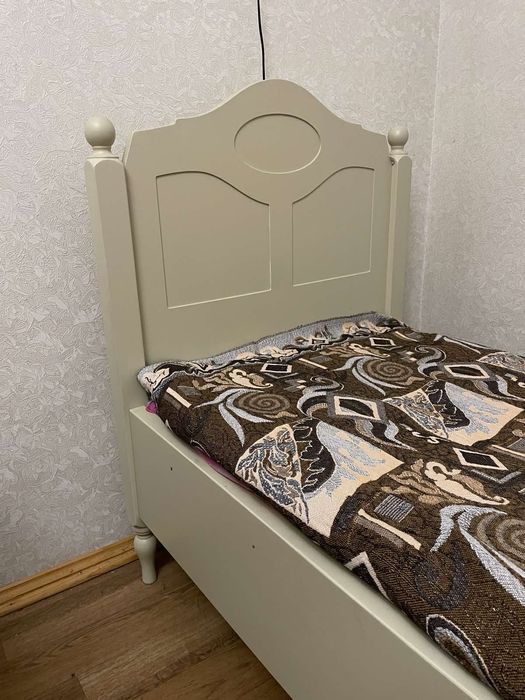 Кровать односпальная