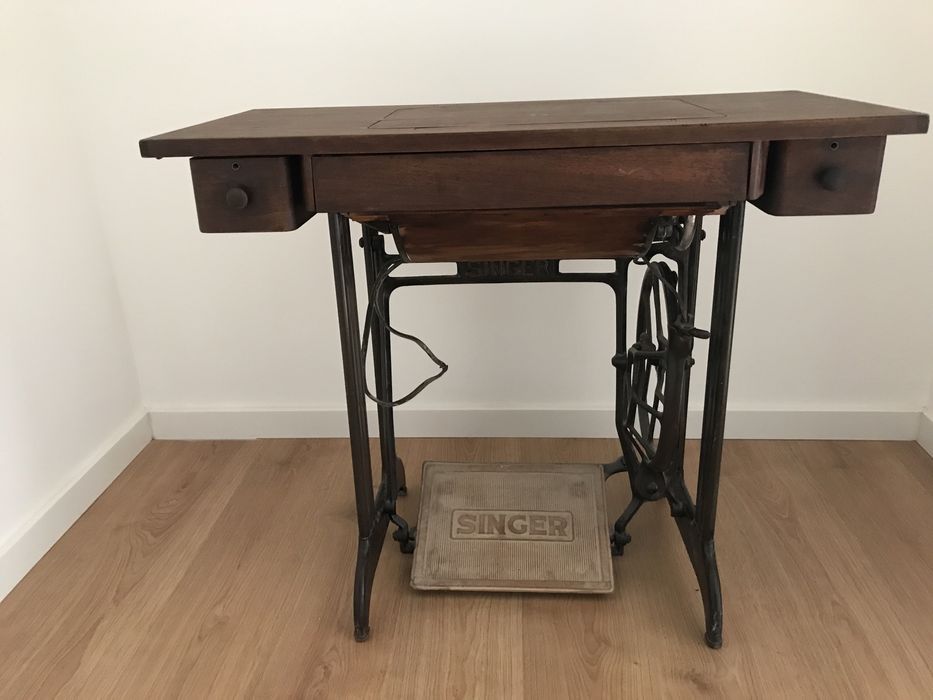 Máquina costura Singer