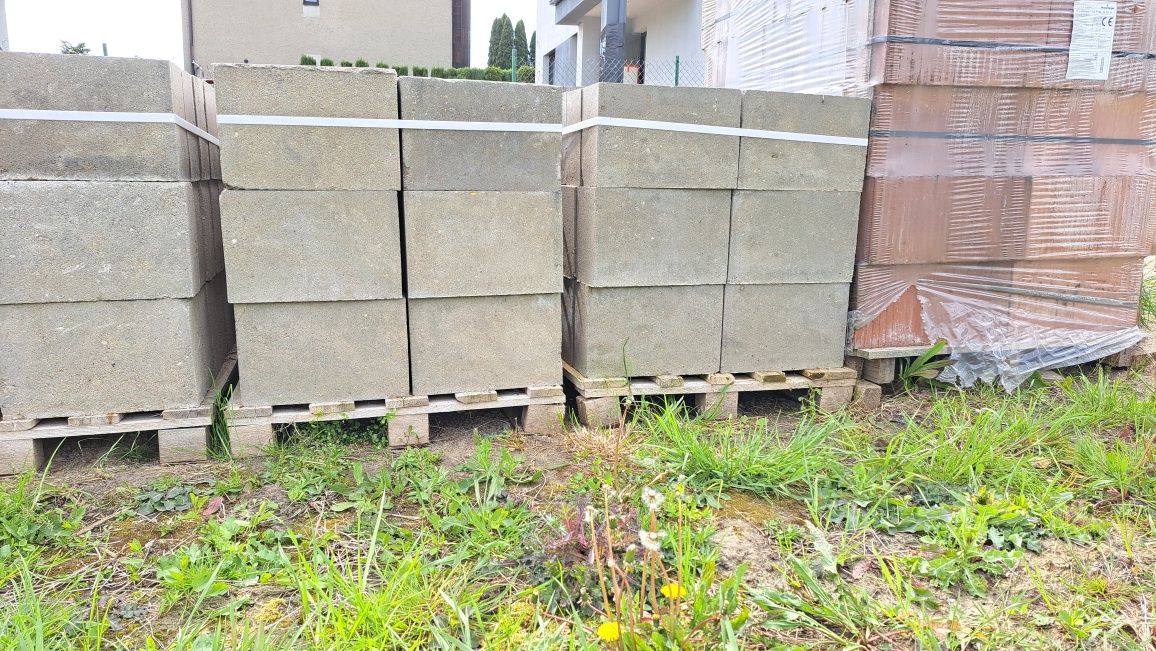 Bloczki betonowe fundamentowe