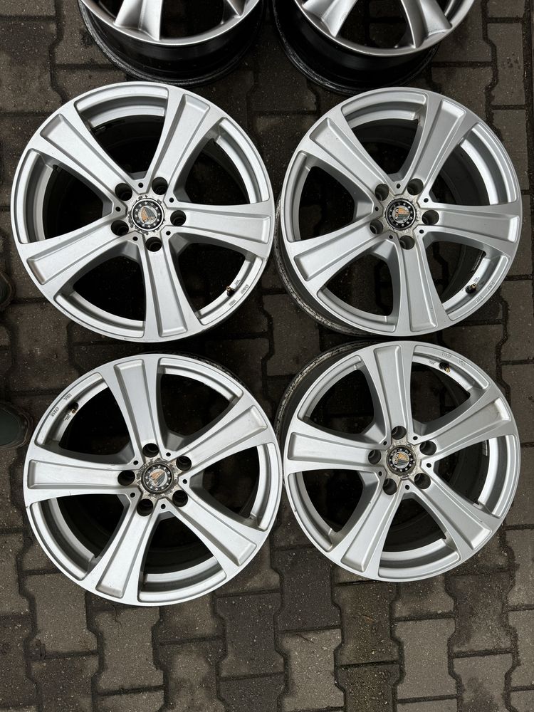 Felgi 17 Audi Q5 A6 A4 VW Passat B6 B7 B8 Golf komplet