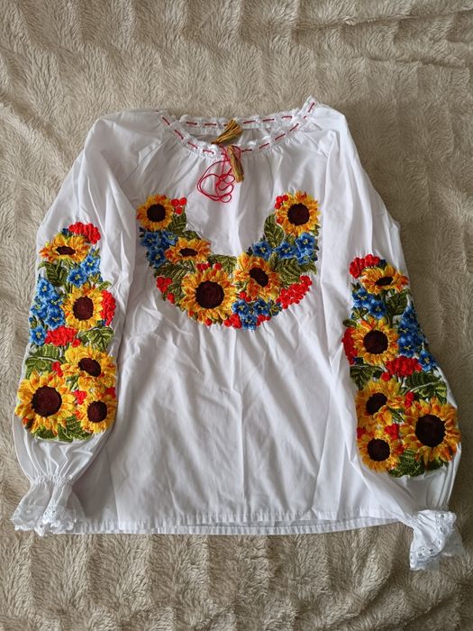 Гарна  Вишиванка