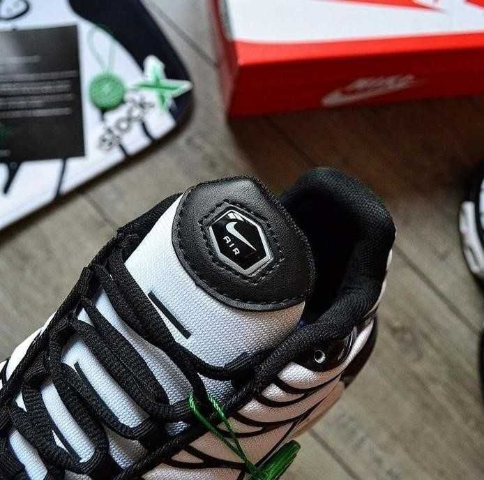 Мужские кроссовки Nike Air Max Plus Tn Black White 40-46 найк ТОП!!