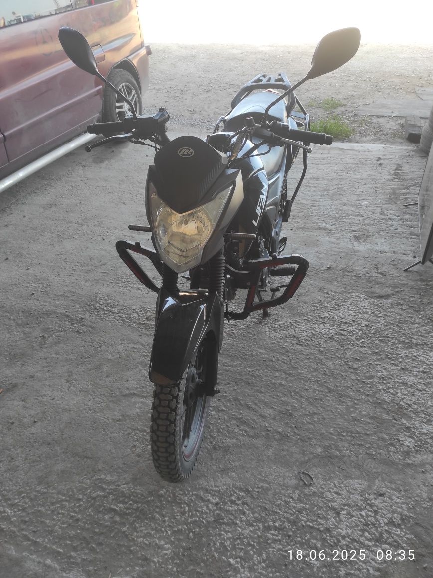 Мотоцикл Lifan CTR 200