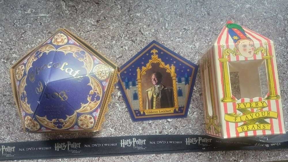Karta czarodzieja boxy x2 smycz i książka od H.P