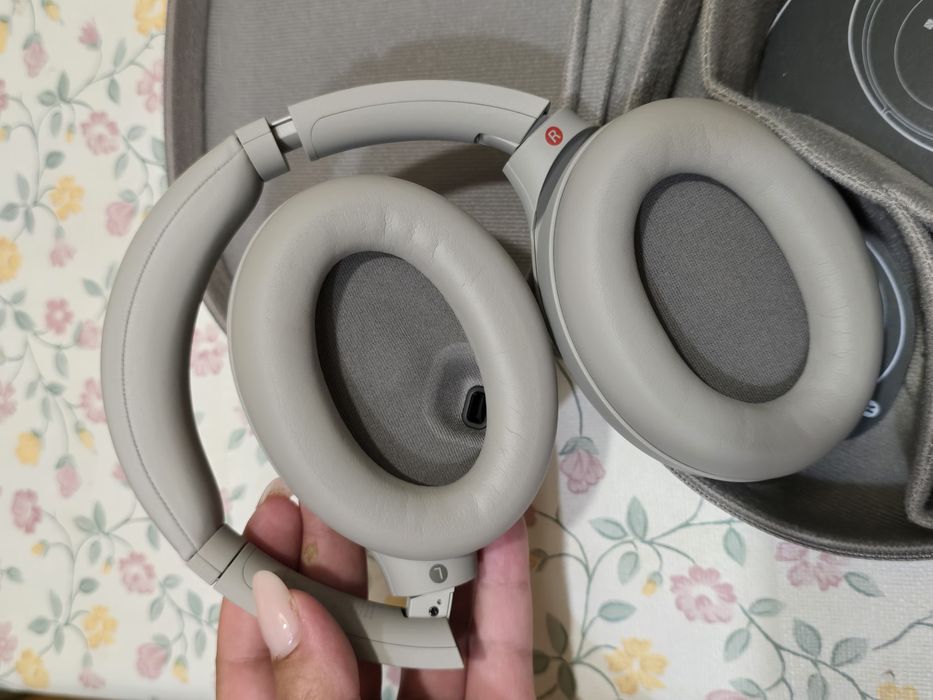 Sony WH-1000XM4- novos