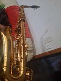 Vendo saxofone alto