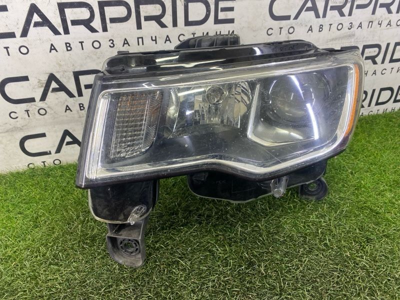 Фара левая Jeep Grand Cherokee WK2 3.6 2017